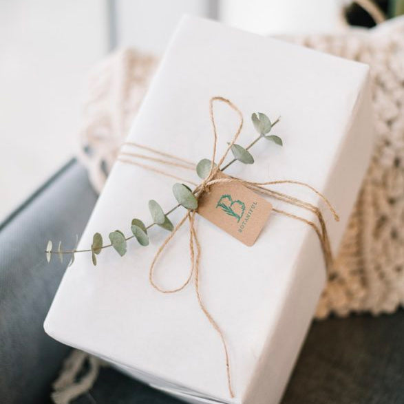 Plain White Wrapping Paper 10m Roll (Matt) Christmas Gift Wrap